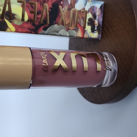 Colourpop Lux Velvet - L'Auberge - Picture 3 of 9